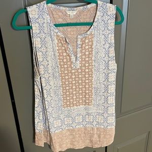 V-Neck Patterned Tank Top